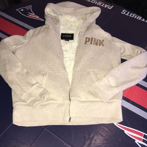 🤩SOLD🤩 VICTORIA SECRET PINK LOT - Picture 6 of 8
